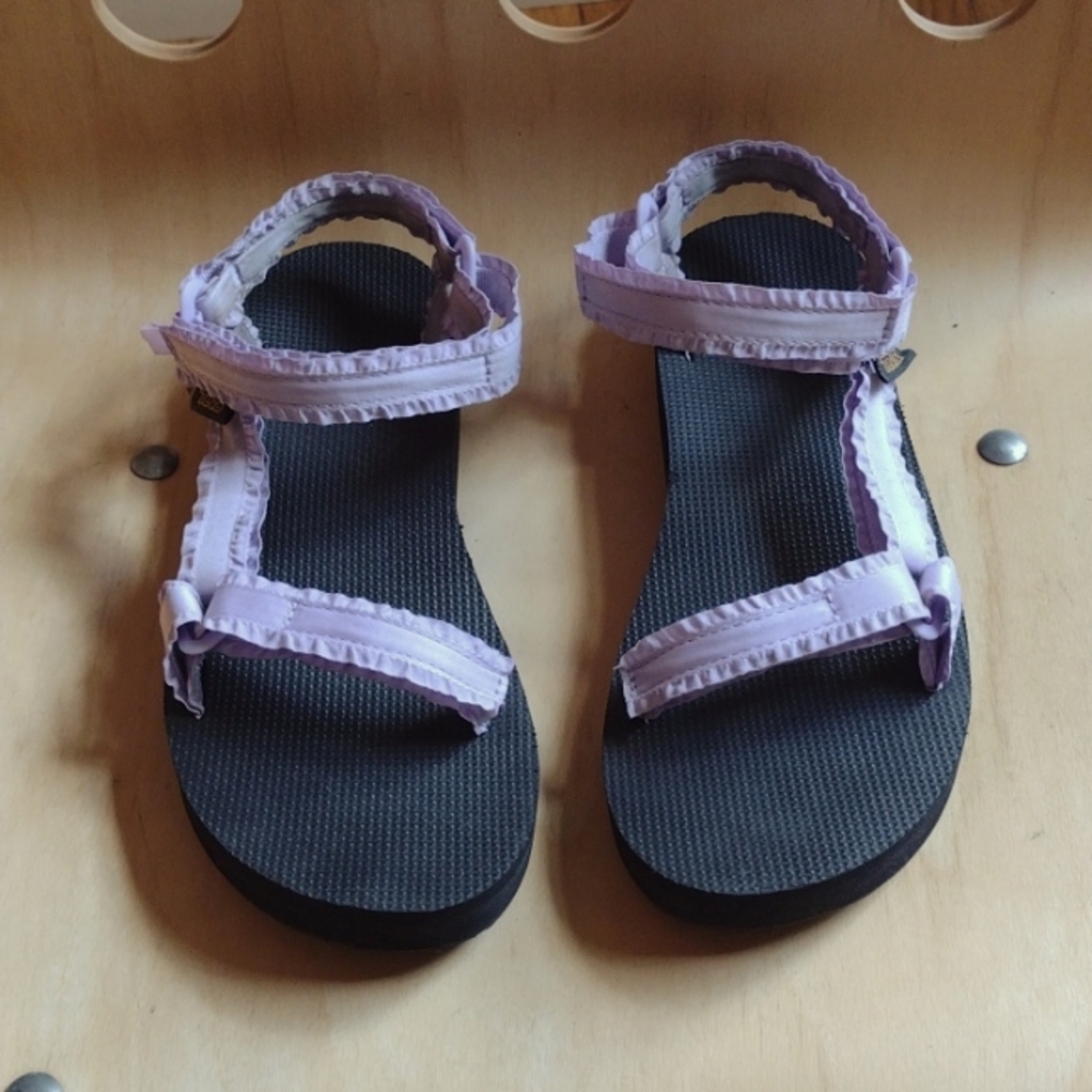 Teva Women's Midform Sandals Size 9 Mauve Ruffle